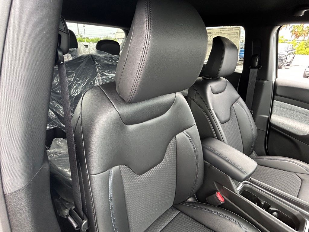 2025 Jeep Compass Latitude photo 17