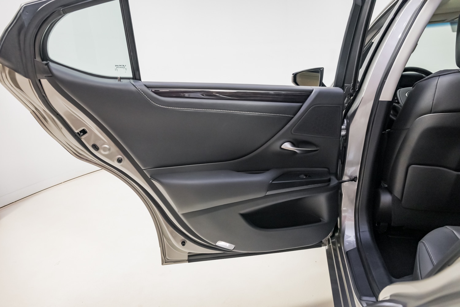 2021 Lexus ES 250 photo 21