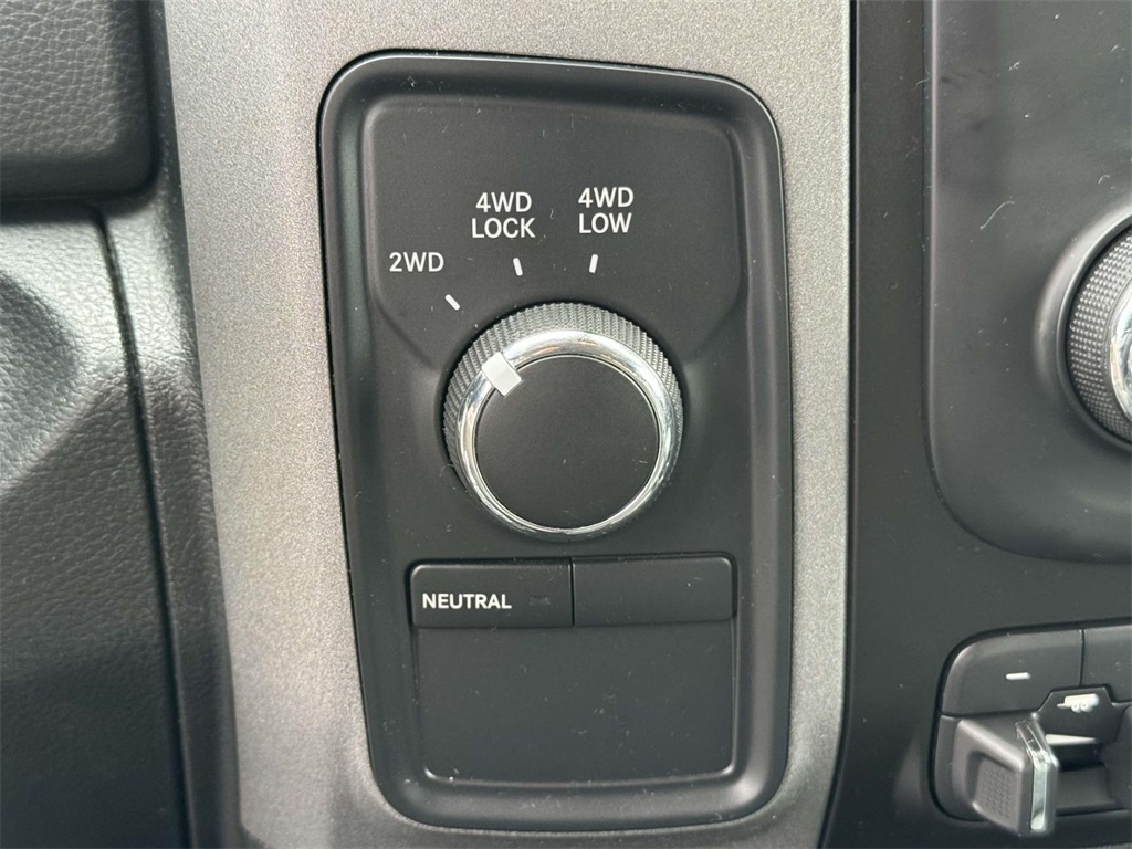 2015 Ram 2500 Tradesman photo 22