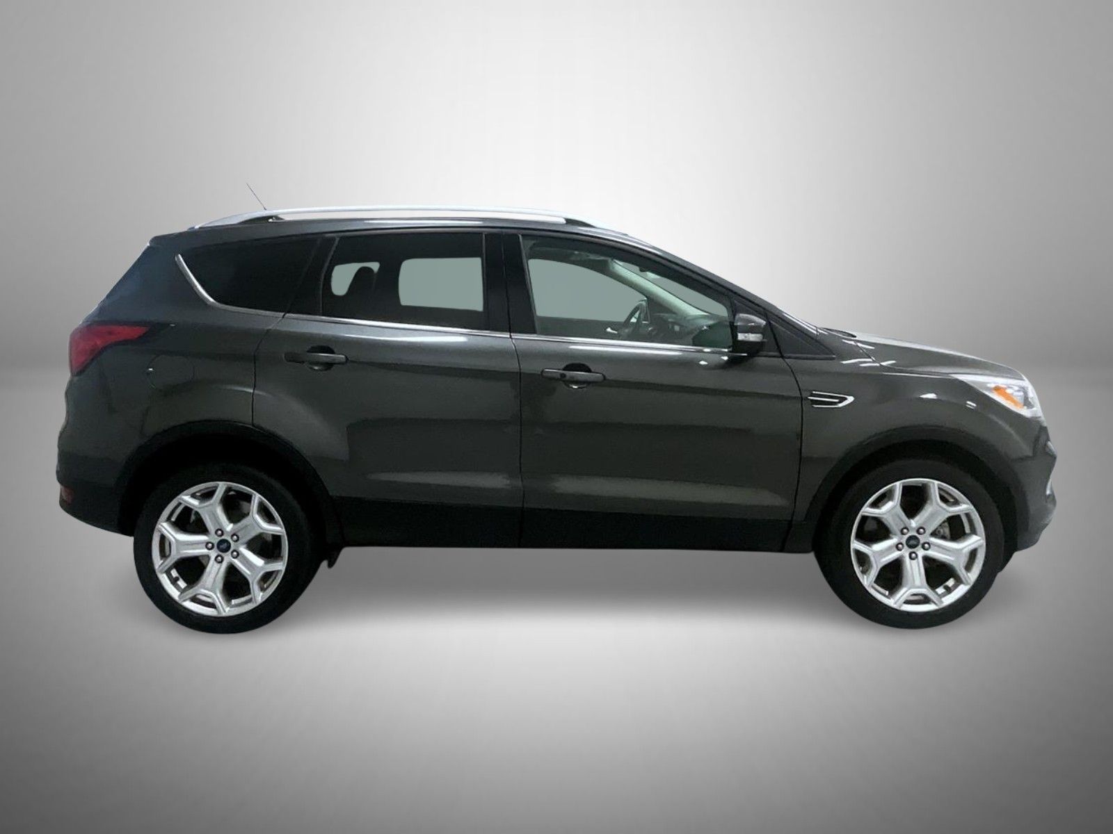 2019 Ford Escape Titanium photo 4