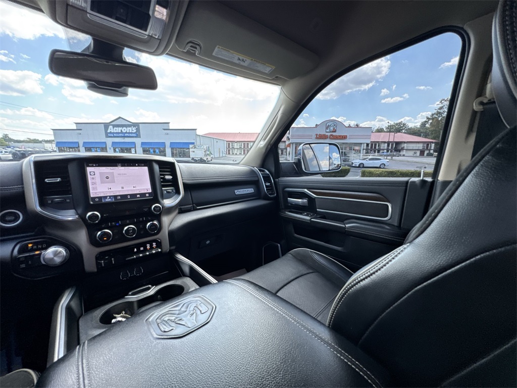 2022 Ram 2500 Laramie photo 11