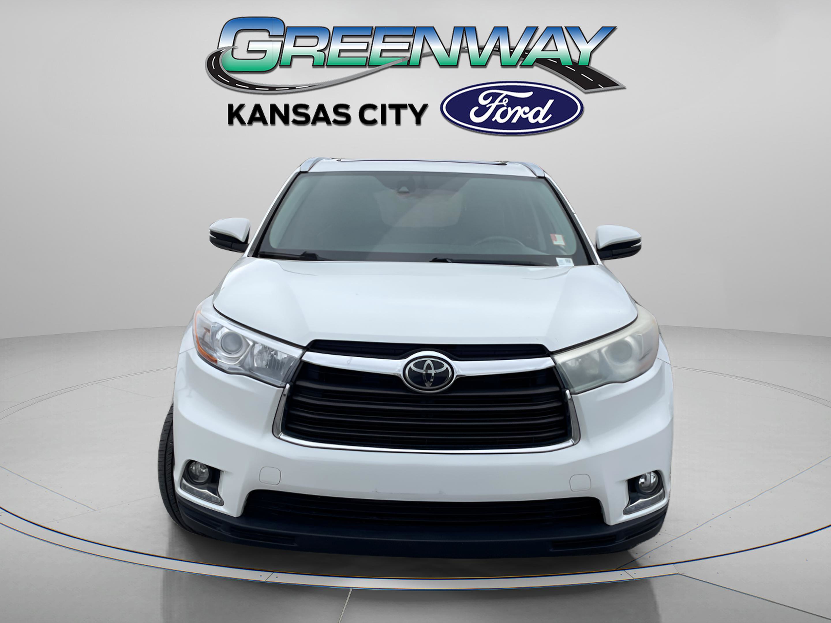 Used 2015 Toyota Highlander Limited Platinum with VIN 5TDDKRFH5FS073948 for sale in Kansas City