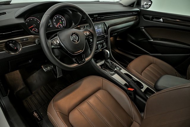 2022 Volkswagen Passat 2.0T Limited photo 10
