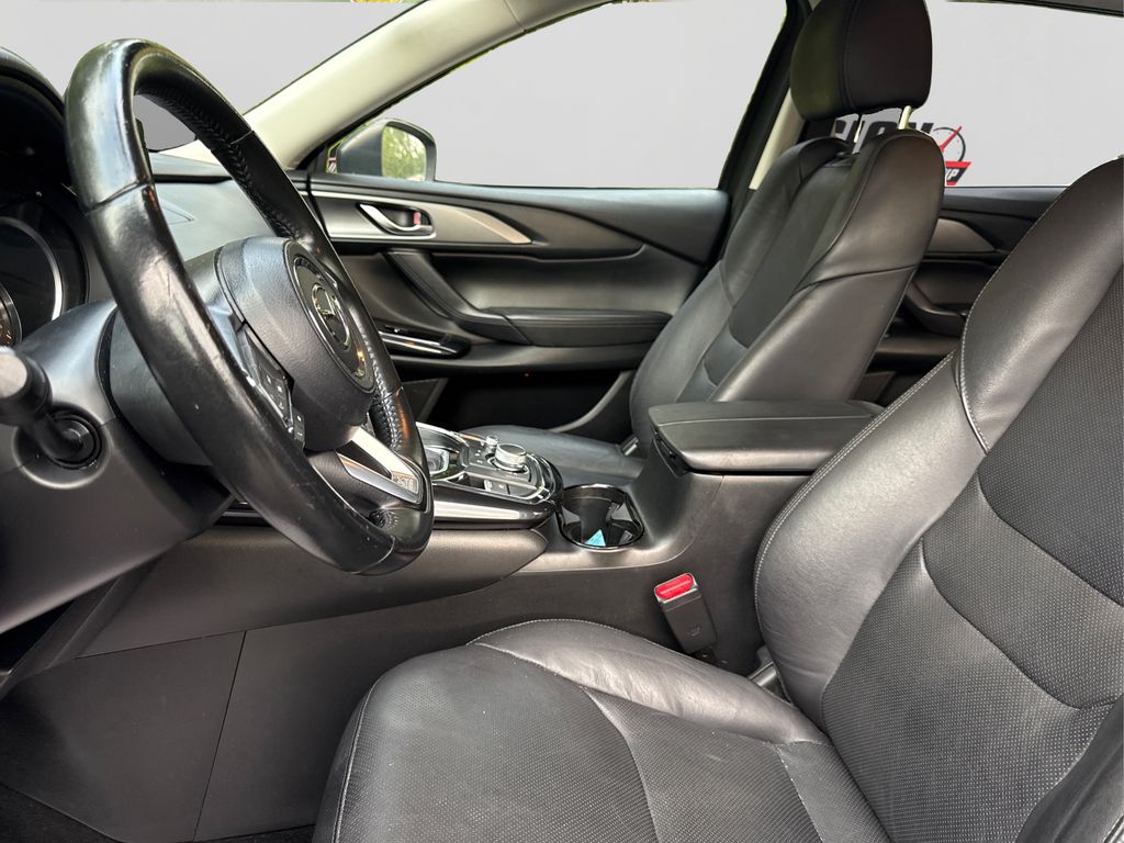 2019 Mazda CX-9 Touring photo 8