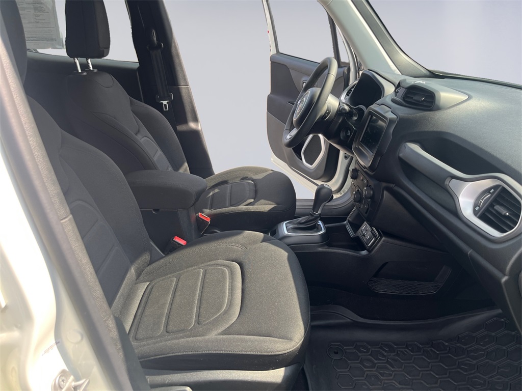 2018 Jeep Renegade Latitude North Edition photo 17