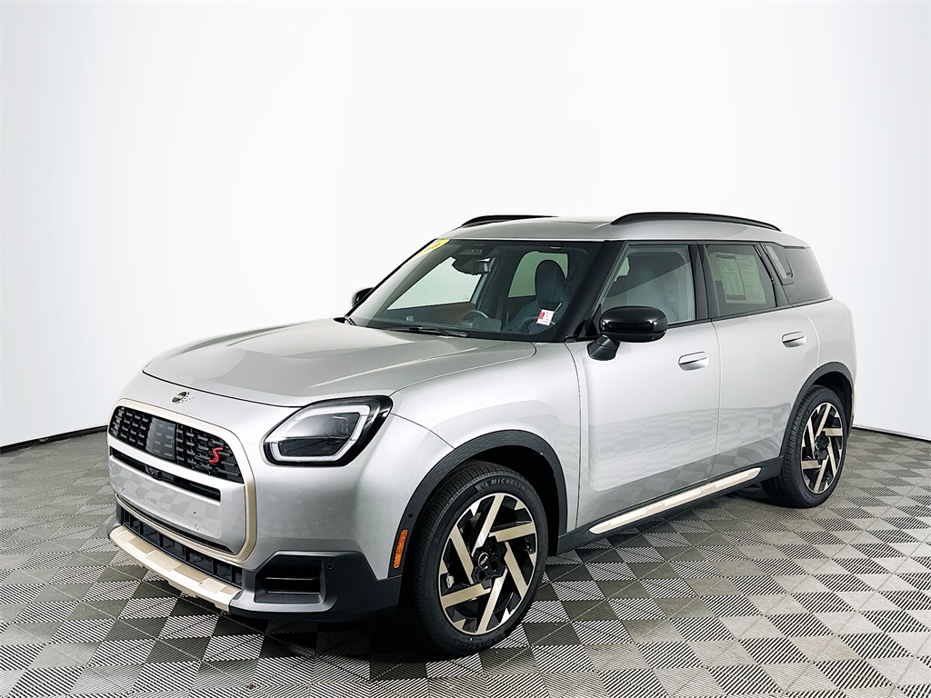 2025 MINI Countryman S's photo