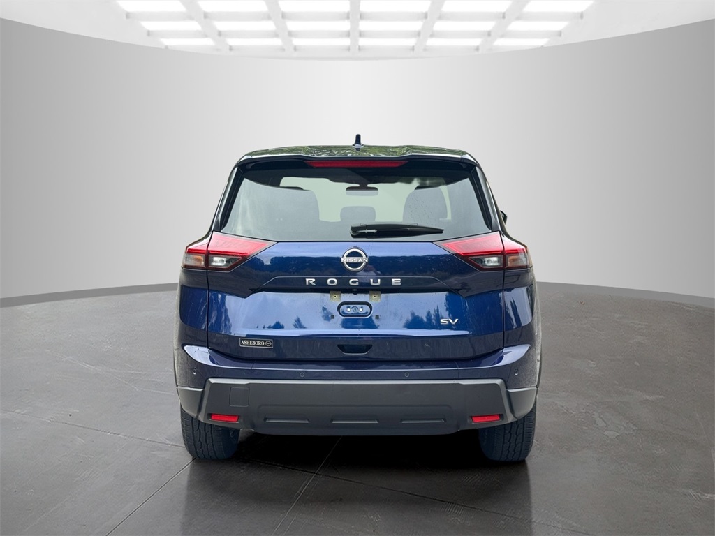 2024 Nissan Rogue SV photo 5