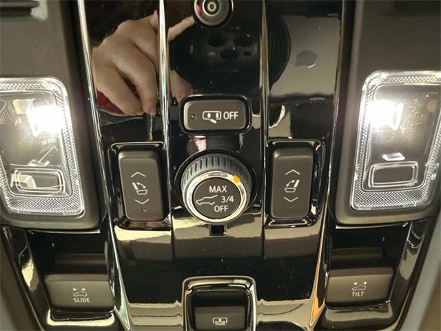 2025 Cadillac Escalade V-Series photo 20