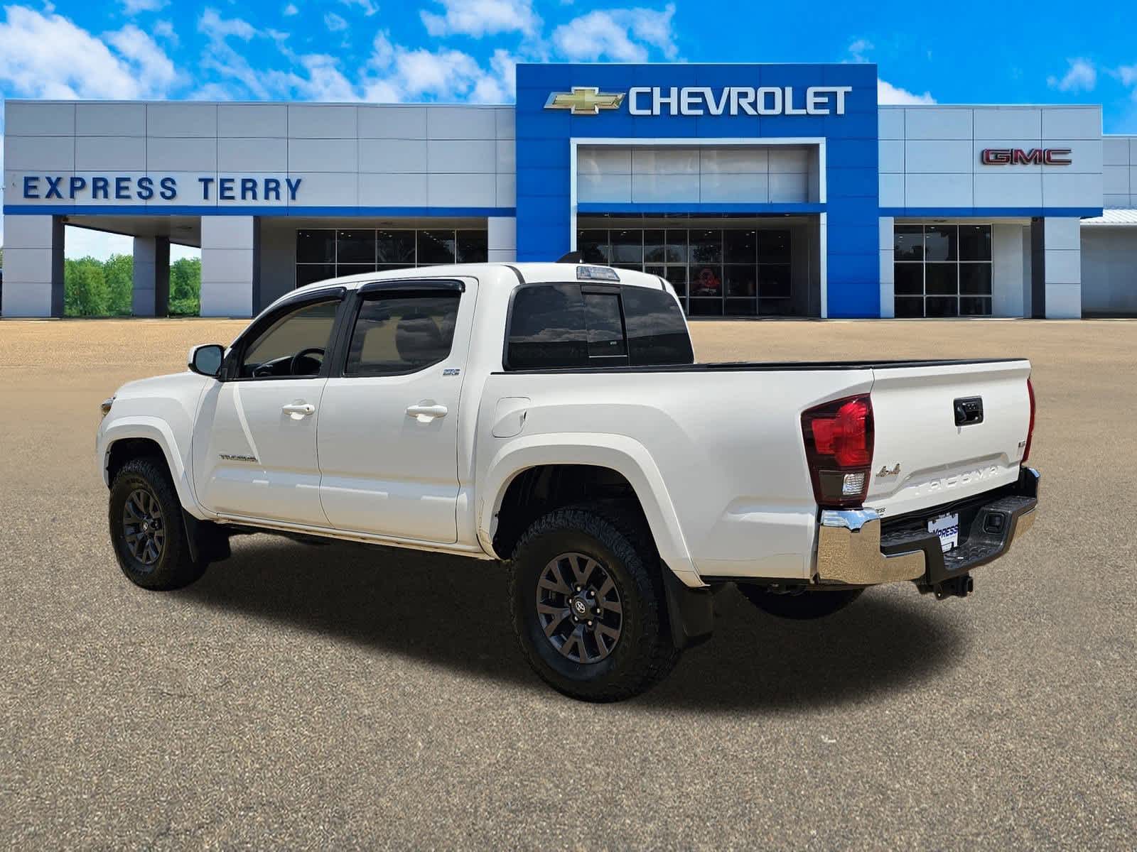 2020 Toyota Tacoma SR5 photo 6
