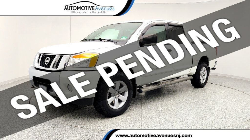 2013 Nissan Titan SV