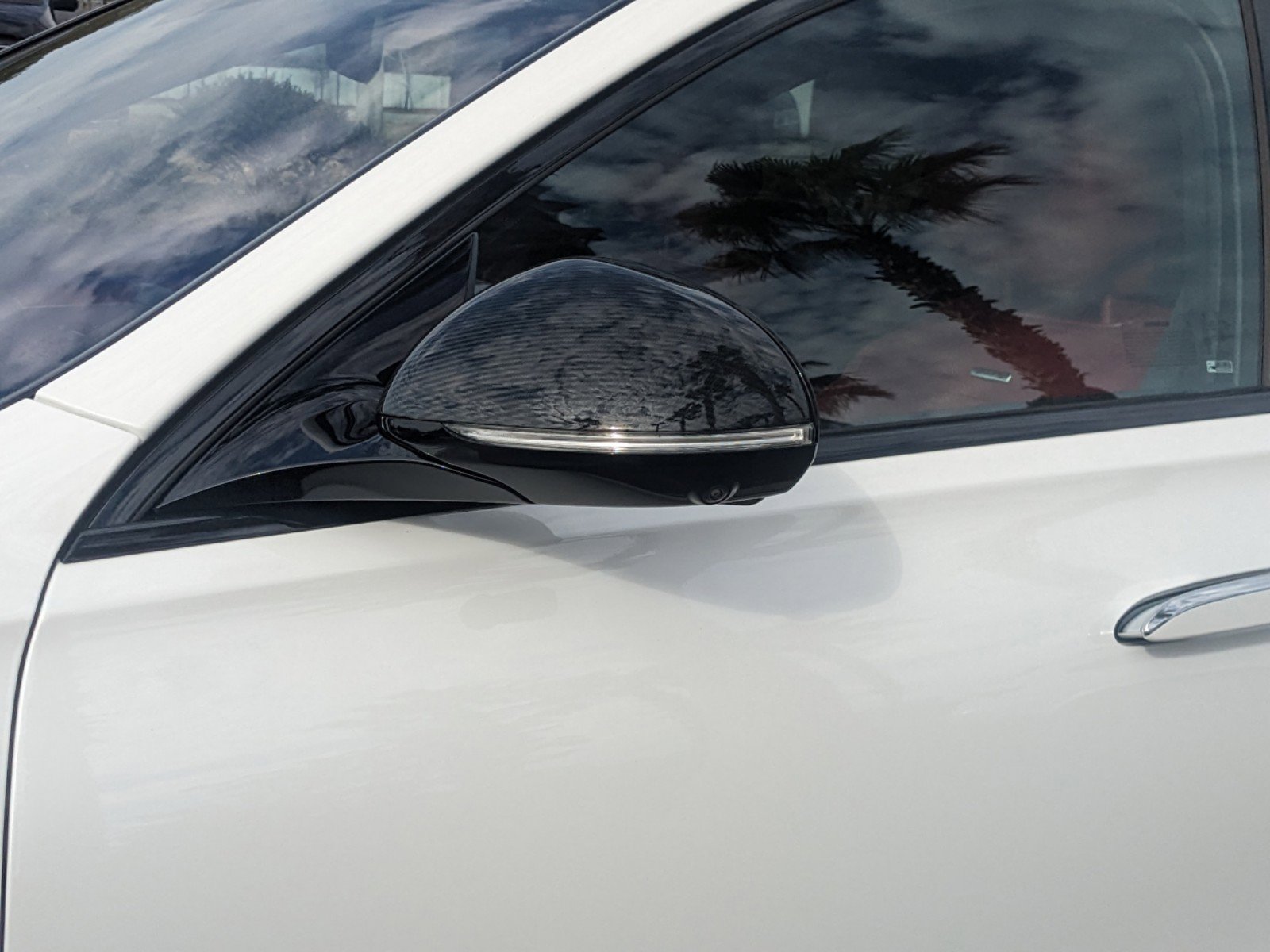 2024 Mercedes Benz S AMG 63 e 4MATIC photo 13