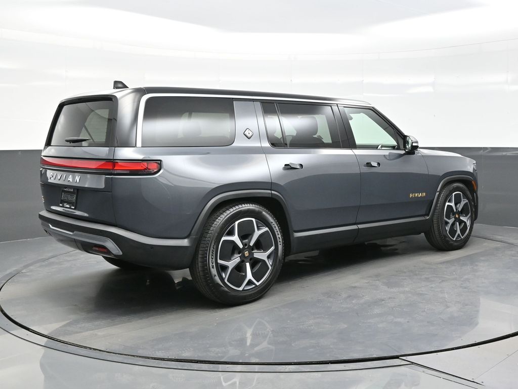 2023 Rivian R1S Adventure photo 6