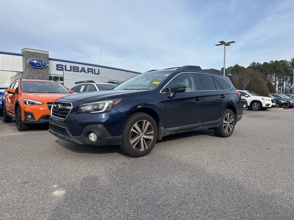 2018 Subaru Outback Limited's photo