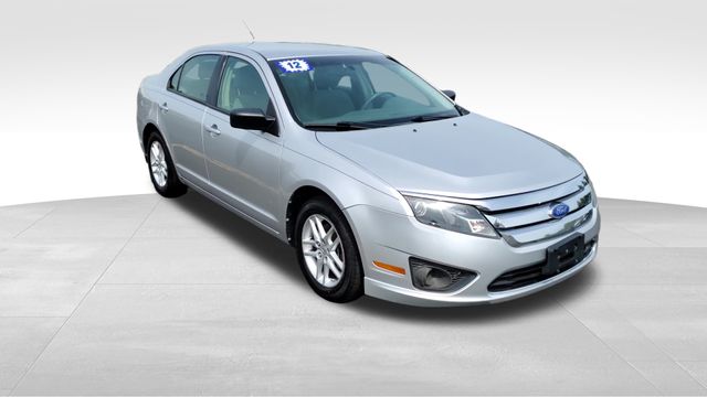 Used 2012 Ford Fusion S with VIN 3FAHP0GA8CR270939 for sale in Fenton, MI