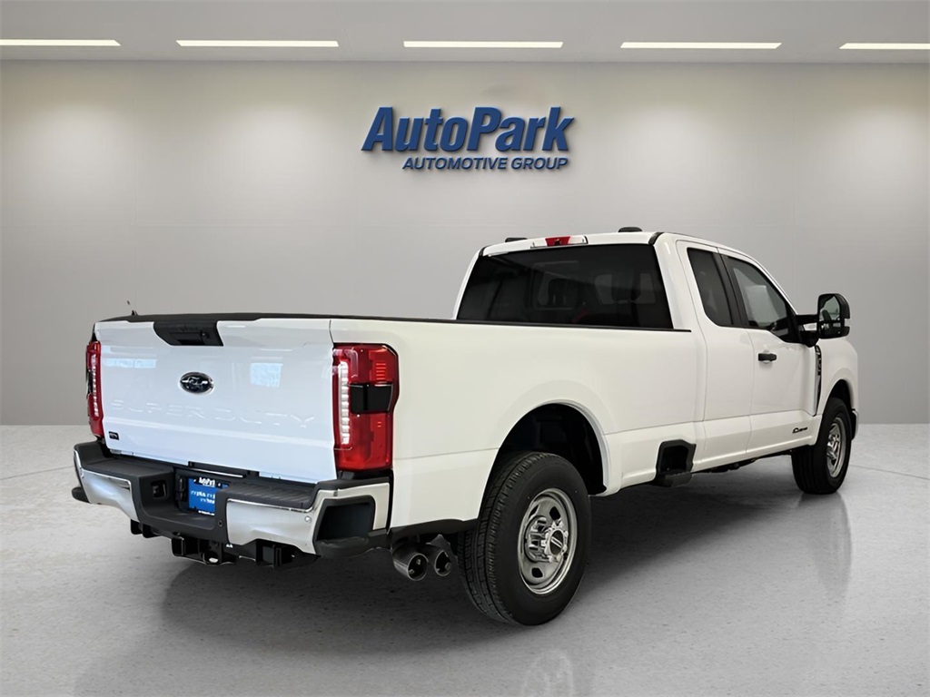 2024 Ford F-350 XL photo 6