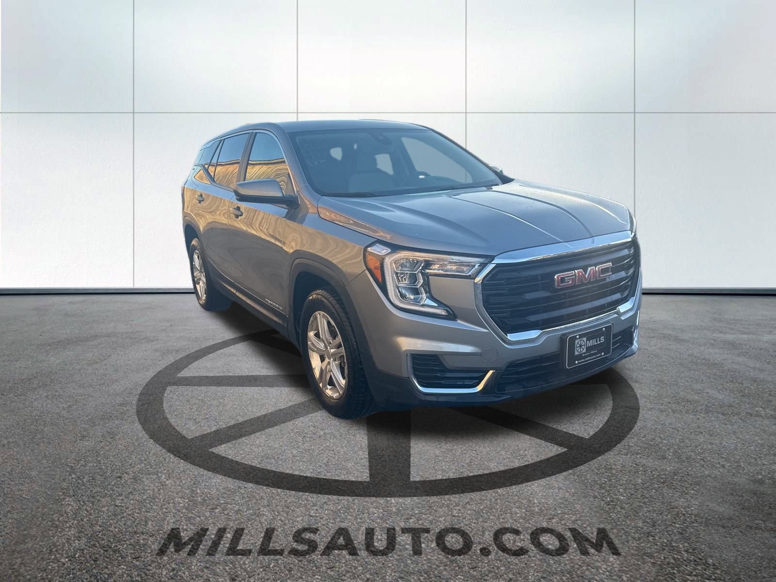 2024 Gmc Terrain SLE photo 3
