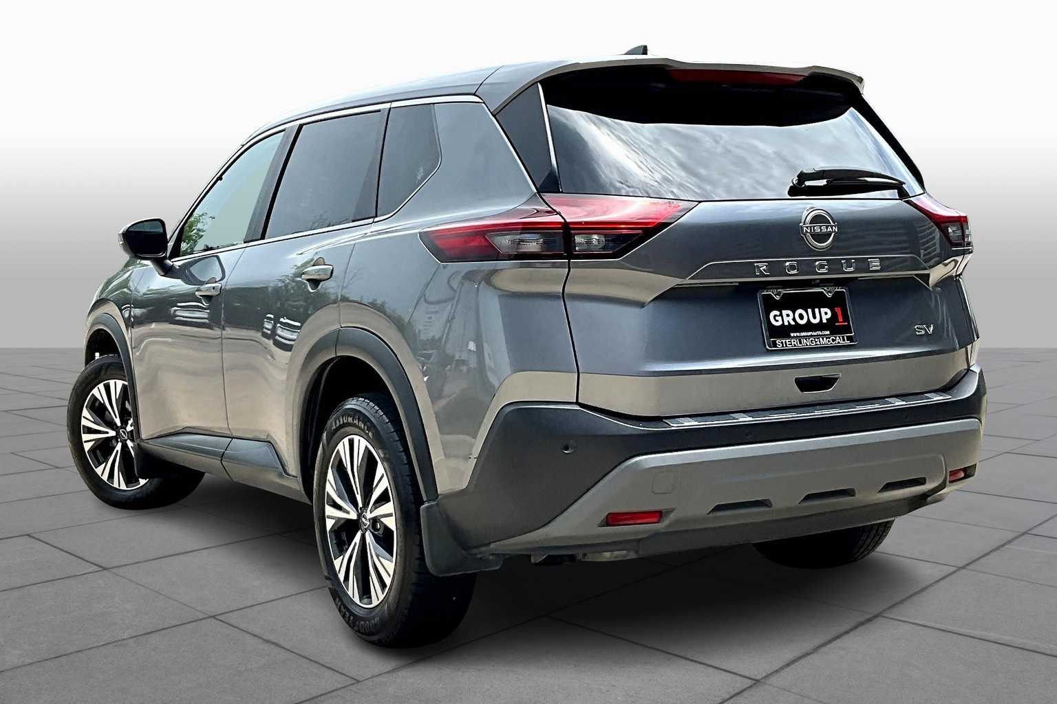 2023 Nissan Rogue SV photo 10