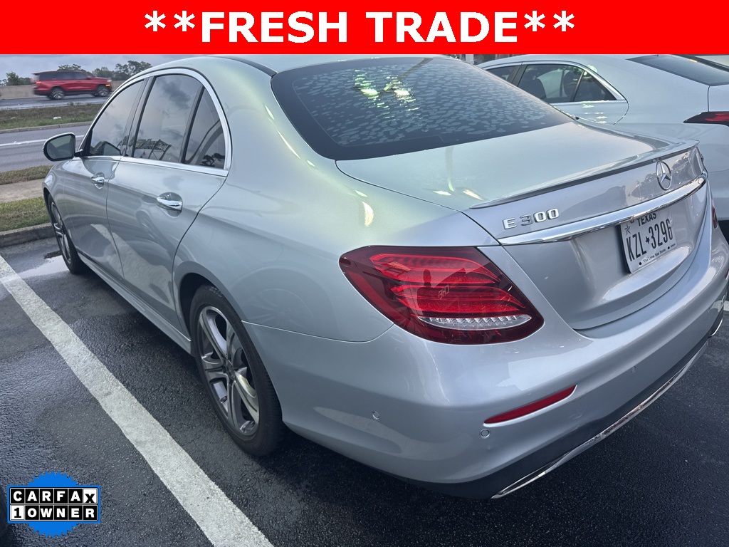 2018 Mercedes Benz E 300 photo 3