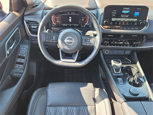 2023 Nissan Rogue Platinum photo 4