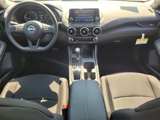 2025 Nissan Sentra S photo 11