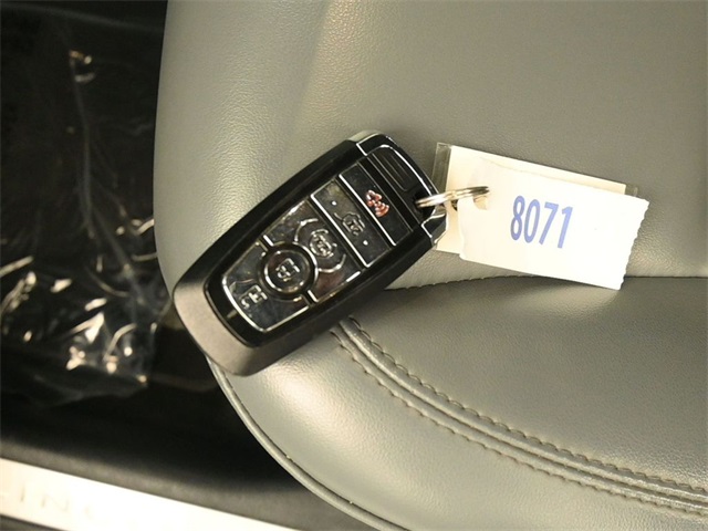 2021 Lincoln Corsair Standard photo 13