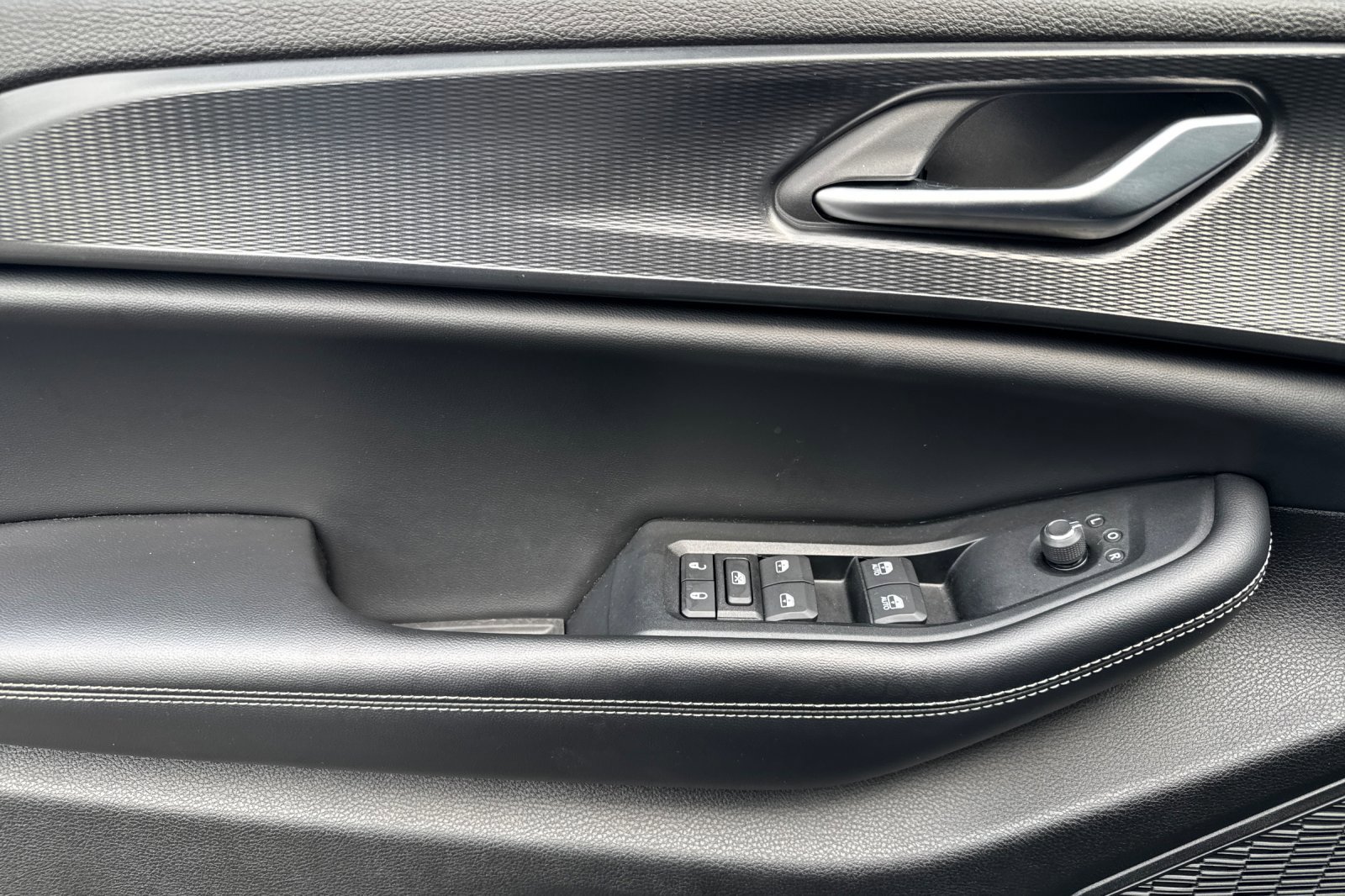 2023 Jeep Grand Cherokee Altitude photo 9