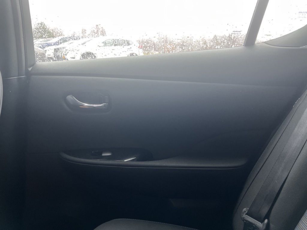 2024 Nissan Leaf SV Plus photo 9
