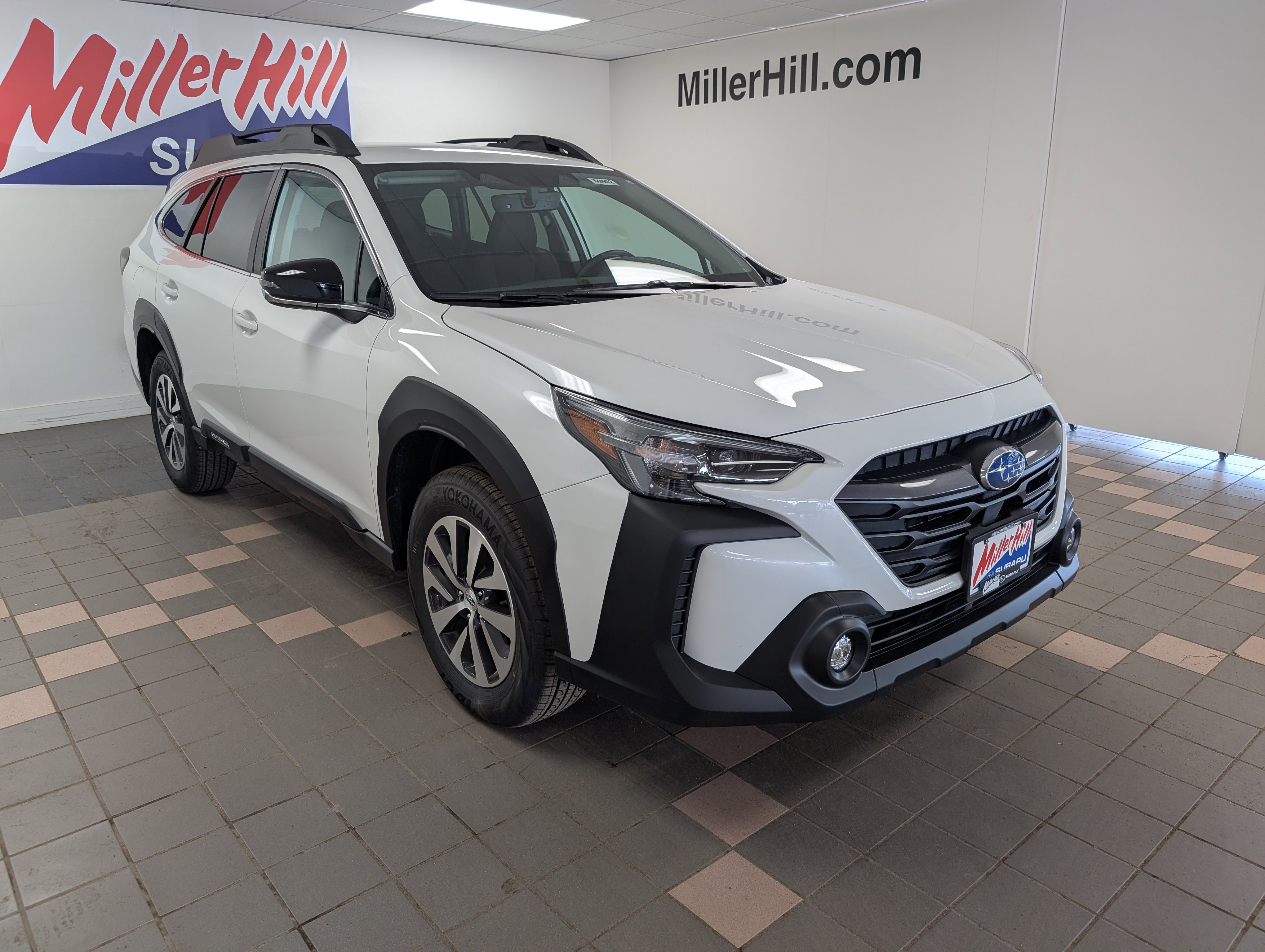 2025 Subaru Outback Premium photo 3
