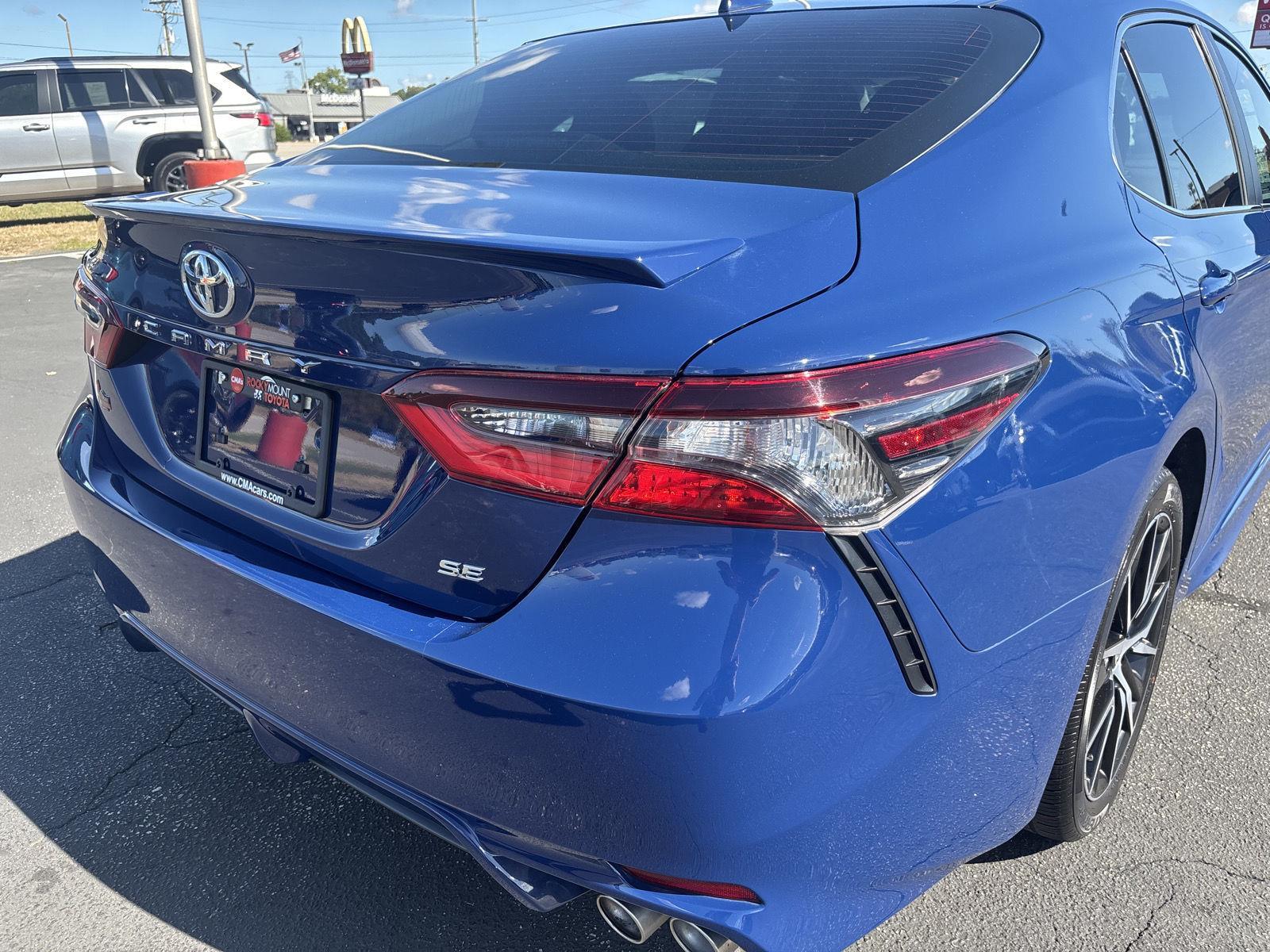 2023 Toyota Camry SE photo 32