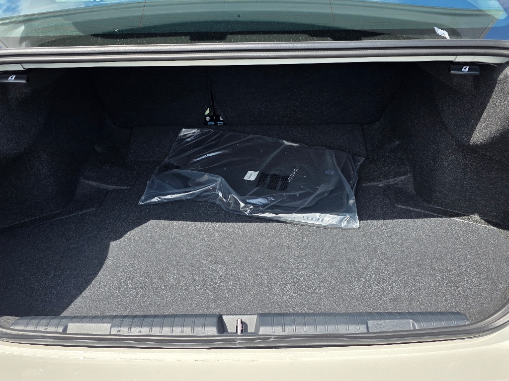 2025 Subaru Legacy Premium photo 3