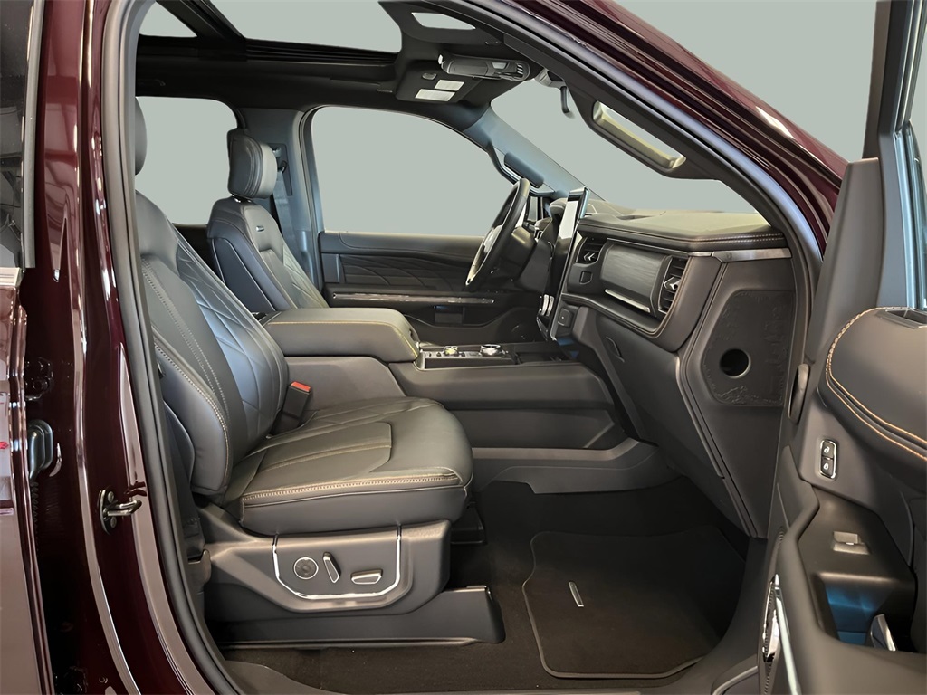 2024 Ford Expedition Platinum photo 27