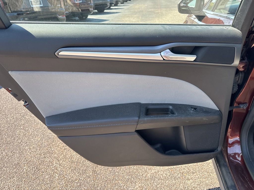 2015 Ford Fusion S photo 7