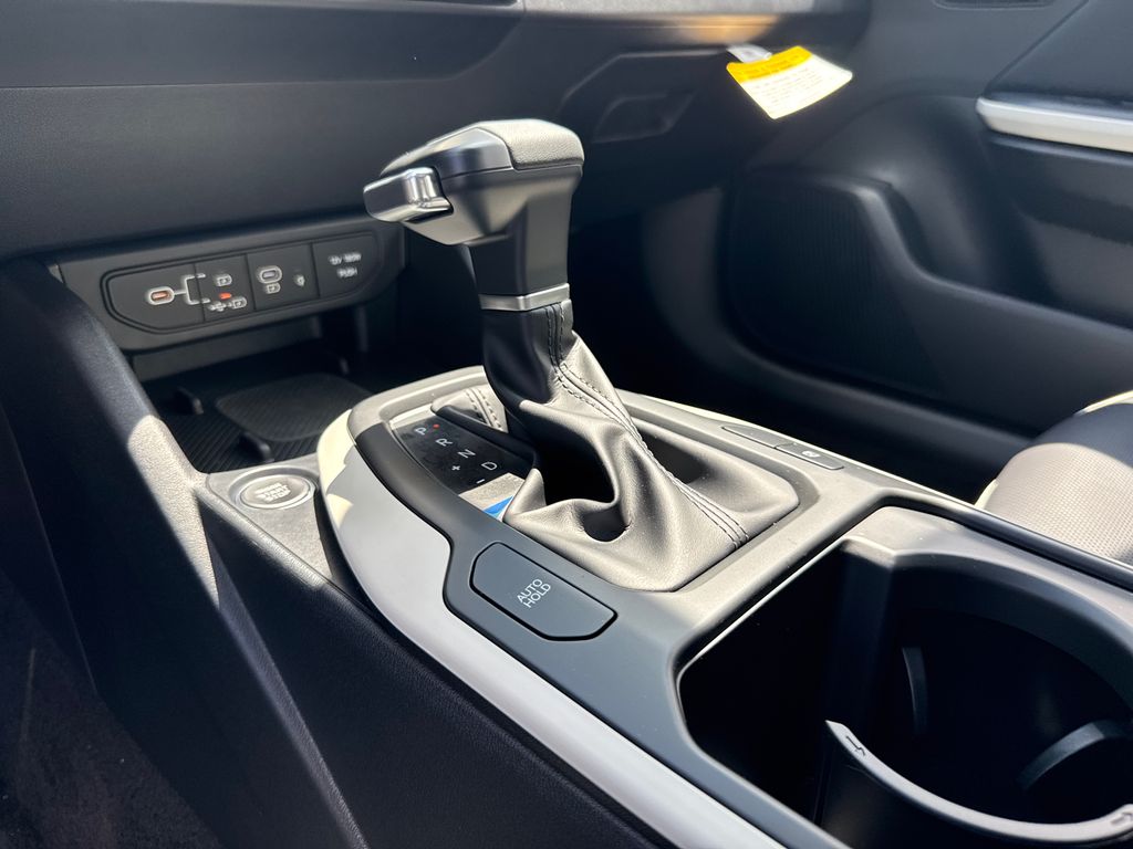 2025 Kia K4 GT-Line photo 27