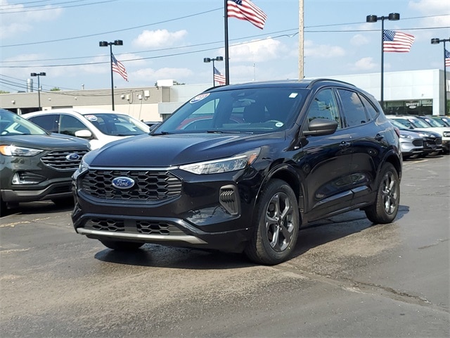 2023 Ford Escape ST-Line photo 32