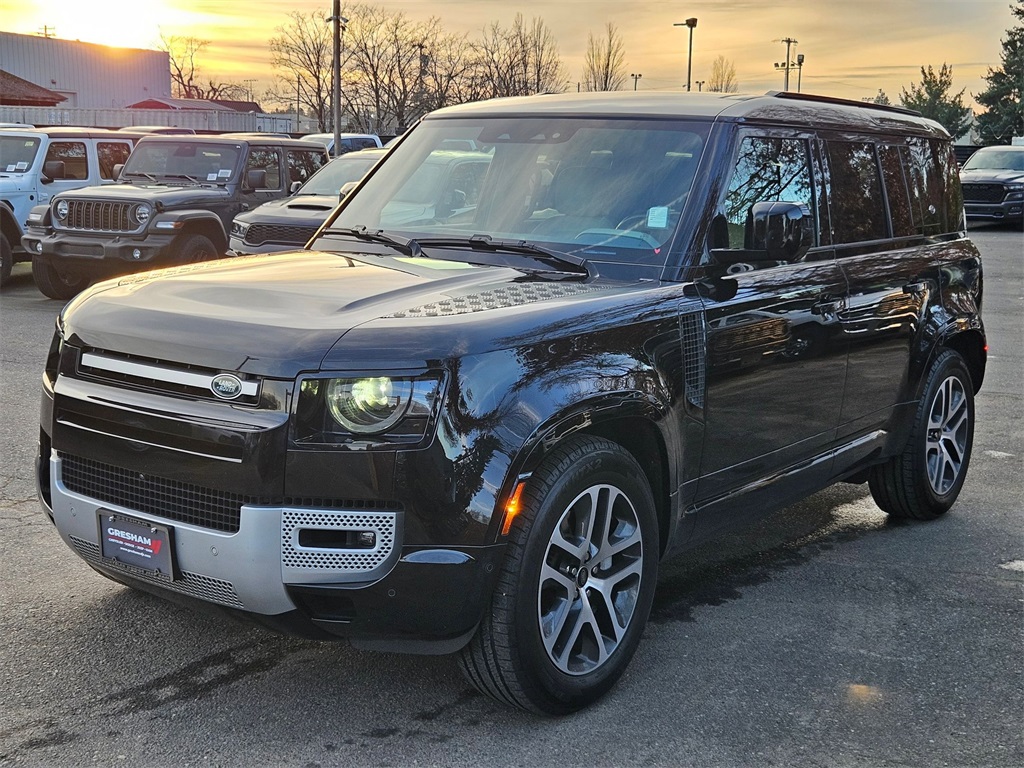 2022 Land Rover Defender 110 XS Edition photo 3