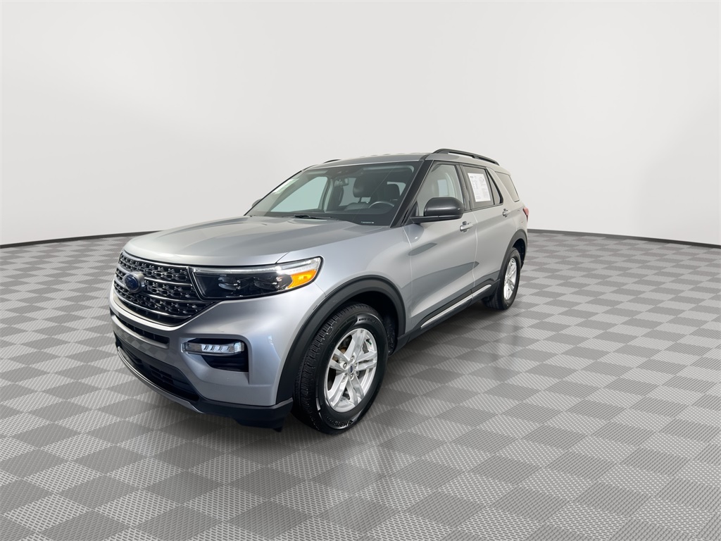 2023 Ford Explorer XLT photo 4