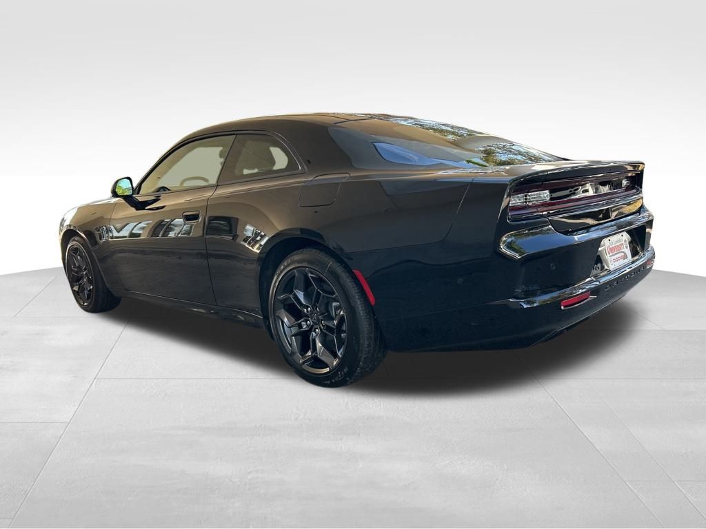 2025 Dodge Charger R/T photo 4