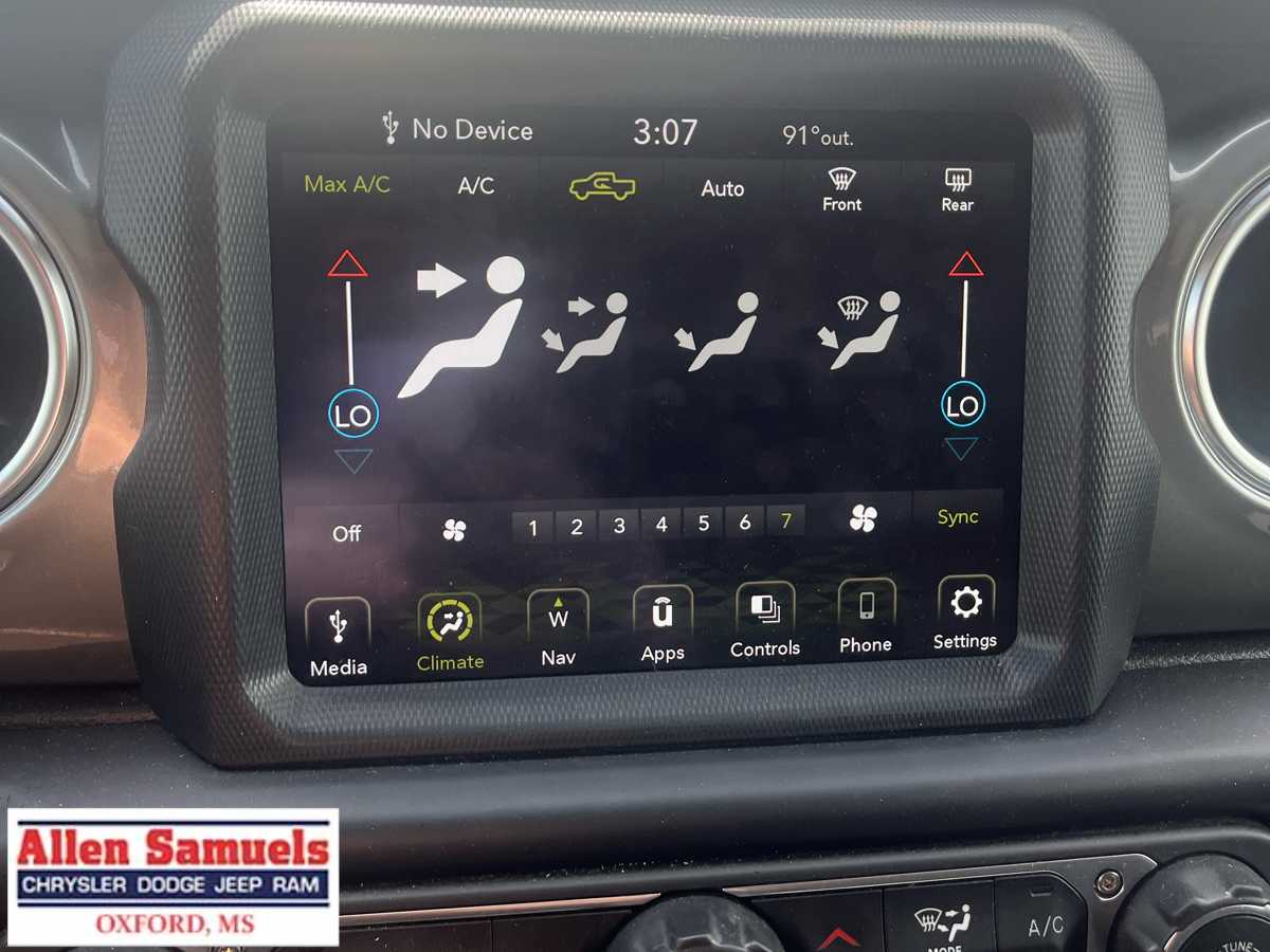 2023 Jeep Gladiator Overland photo 23