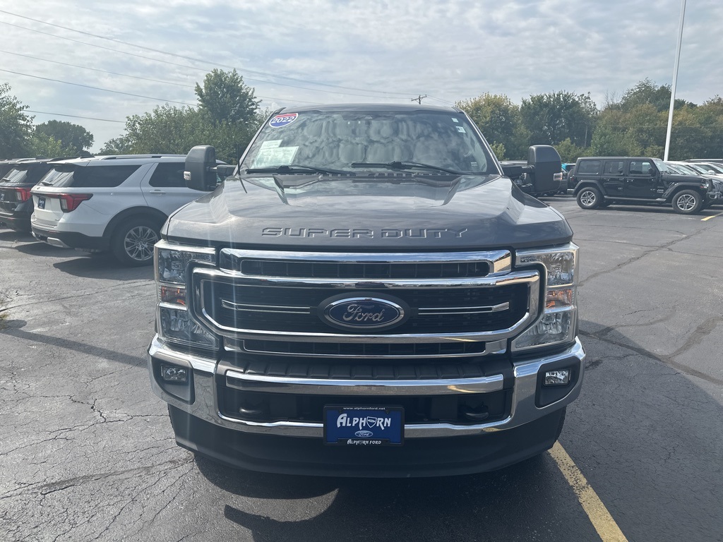 2022 Ford F-250 Lariat photo 2