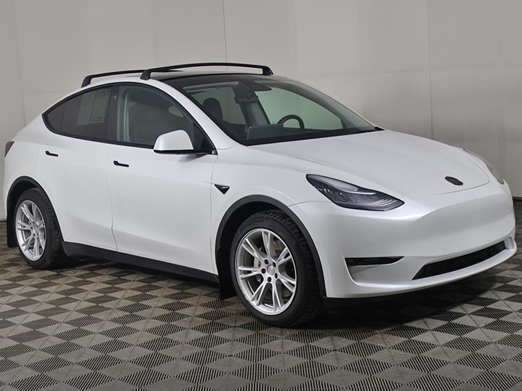 Used 2021 Tesla Model Y Long Range with VIN 5YJYGDEE4MF242047 for sale in Akron, OH