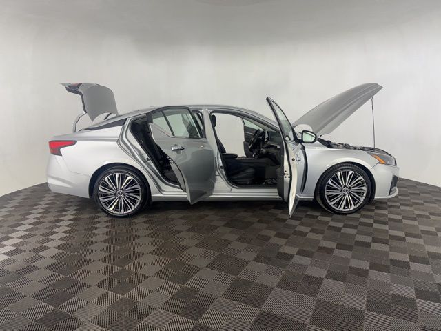 2023 Nissan Altima 2.5 SL photo 16