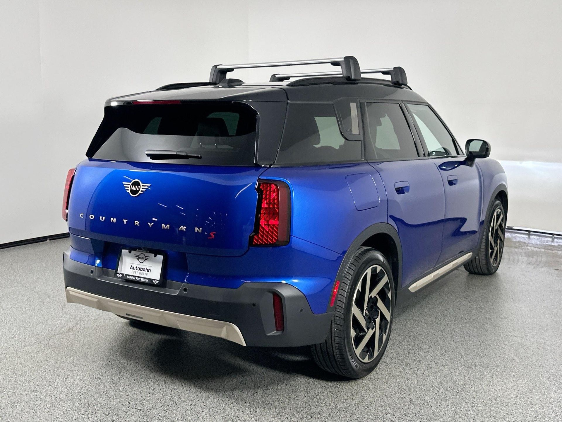 2025 Mini Cooper S Iconic photo 4