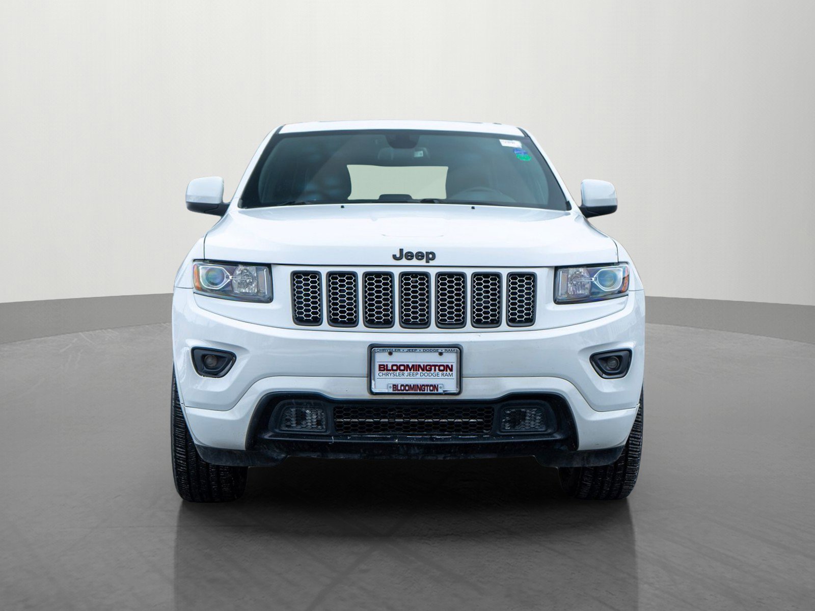 Used 2015 Jeep Grand Cherokee Altitude with VIN 1C4RJFAGXFC195888 for sale in Minneapolis, Minnesota