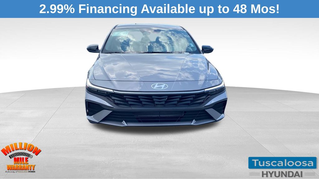 2025 Hyundai Elantra SEL Sport photo 2