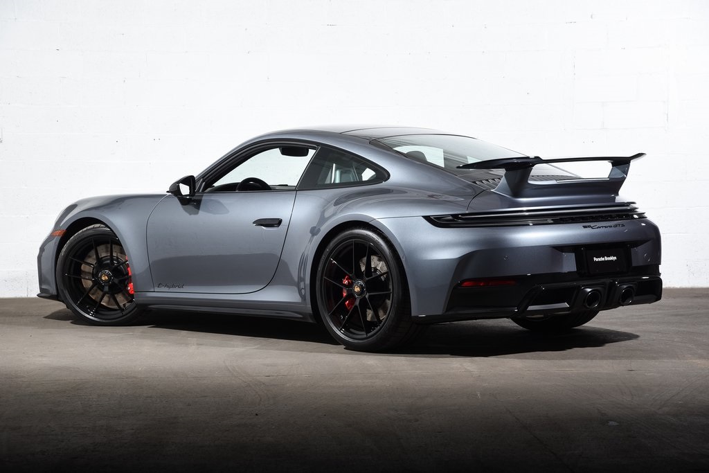 2026 Porsche 911 Coupe GTS photo 3