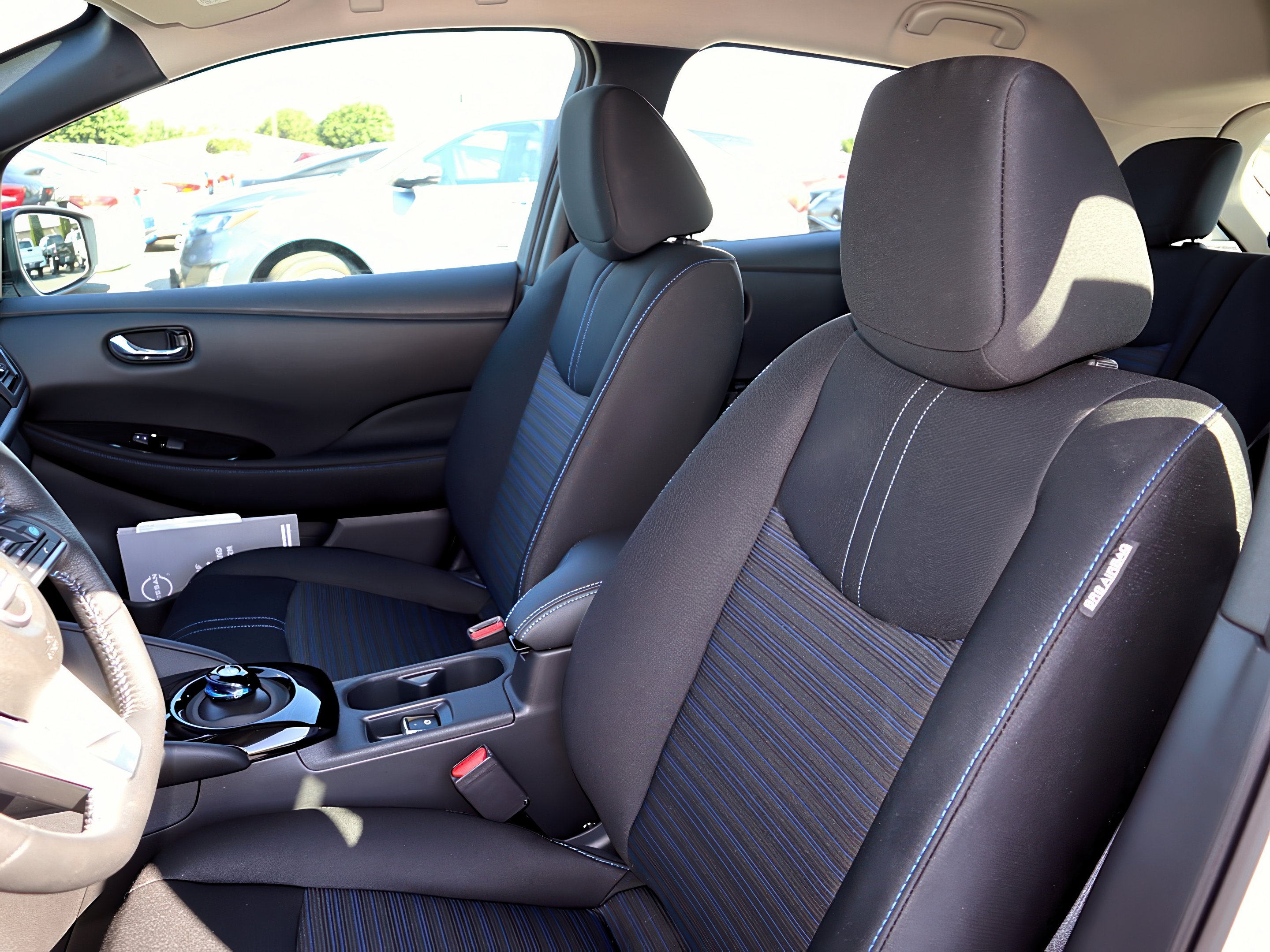 2025 Nissan Leaf SV Plus photo 12