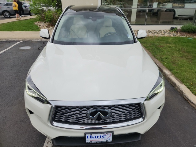 2022 Infiniti QX50 Essential photo 10