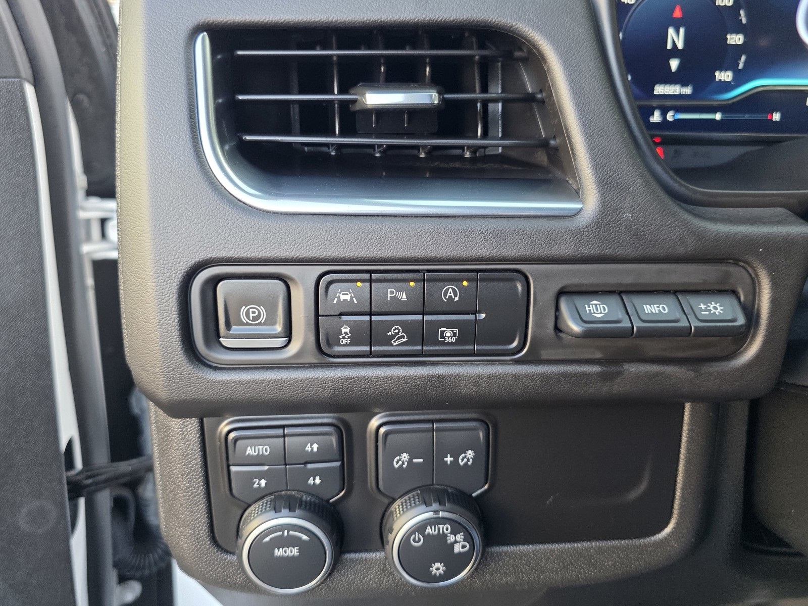 2023 Chevrolet Suburban Premier photo 34