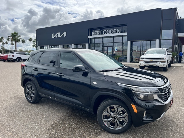 2026 Kia Seltos LX's photo