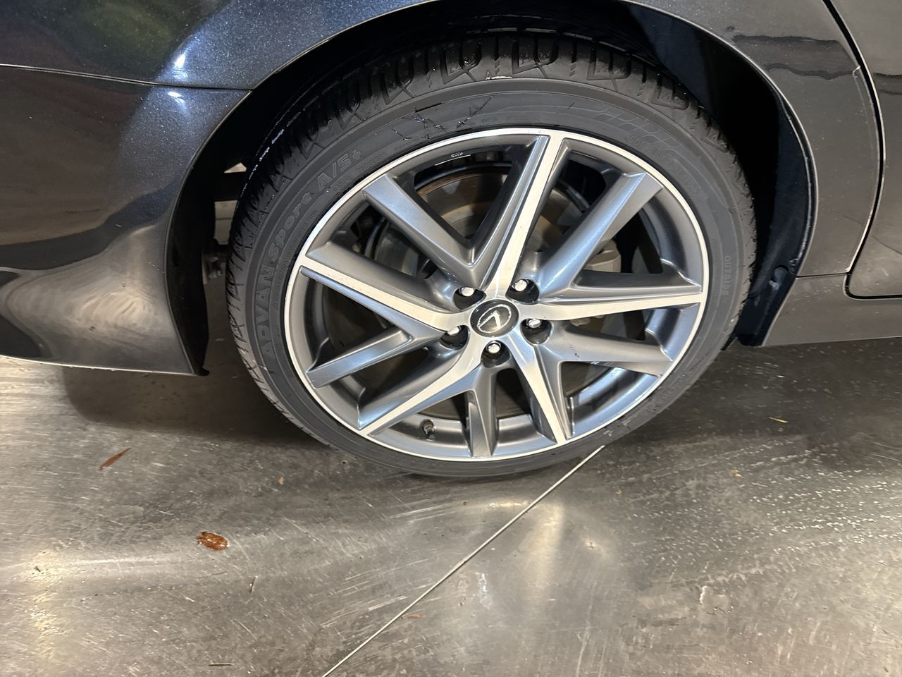 2019 Lexus GS 350 F SPORT photo 4